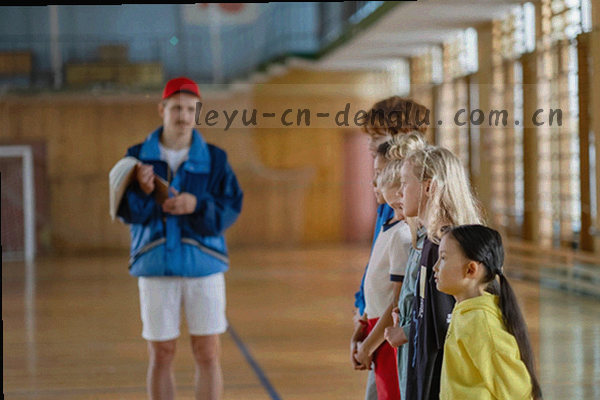 篮球场上的赛季得分趋势图表